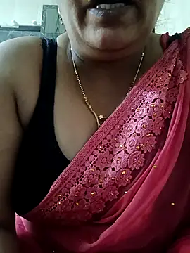 Snapshot of sneha_rose chatting on 02-24-25, 04:38 sneha rose online show from 02-24-25, 04:38