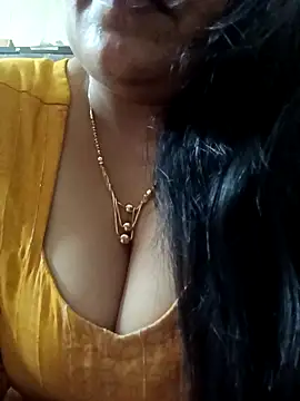 Snapshot of sneha_rose chatting on 02-27-25, 04:20 sneha rose online show from 02-27-25, 04:20