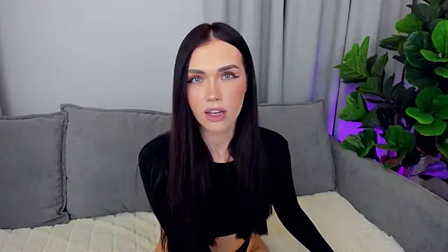 Snapshot of sexyangeloux chatting on 03-18-25, 11:53 sexyangeloux online show from 03-18-25, 11:53