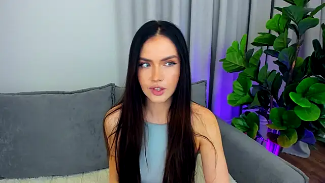 Snapshot of sexyangeloux chatting on 09-26-25, 09:52 sexyangeloux online show from 09-26-25, 09:52