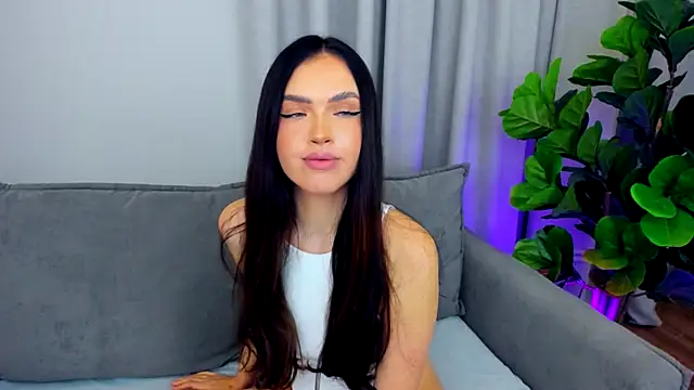 Snapshot of sexyangeloux chatting on 10-11-25, 07:56 sexyangeloux online show from 10-11-25, 07:56