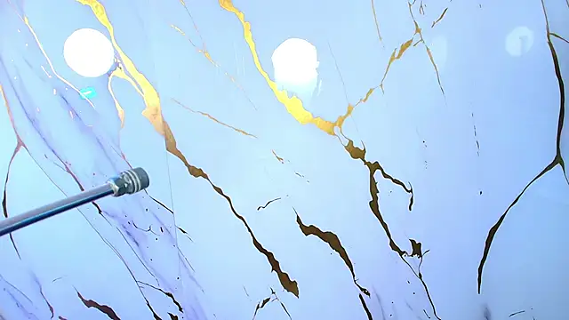 Lizz Tender online show from 10-18-25, 12:17