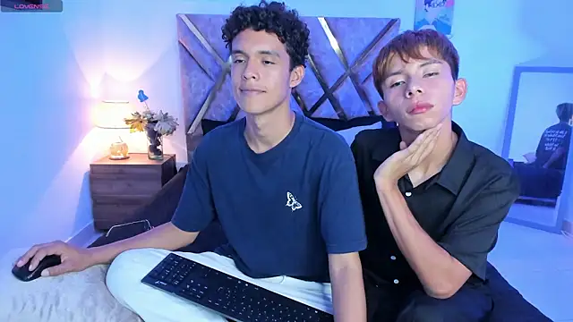 nickolas moon online show from 11-13-25, 06:18