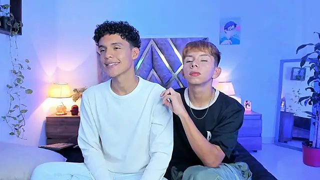 nickolas moon online show from 11-24-25, 06:51