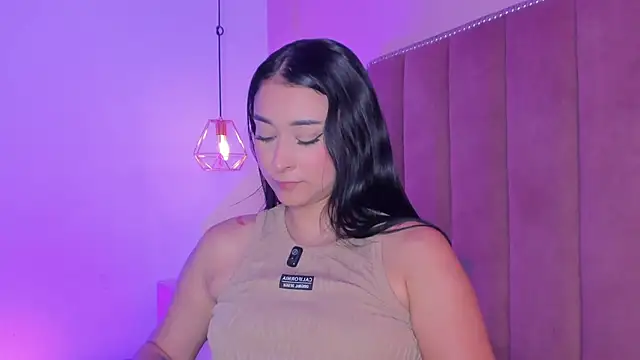 Snapshot of Kate_bale chatting on 11-19-25, 07:36 Kate bale online show from 11-19-25, 07:36