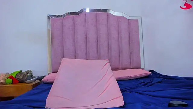 anisha x online show from 01-10-25, 07:32