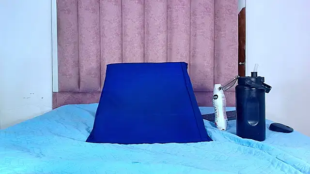 anisha x online show from 10-07-25, 07:22