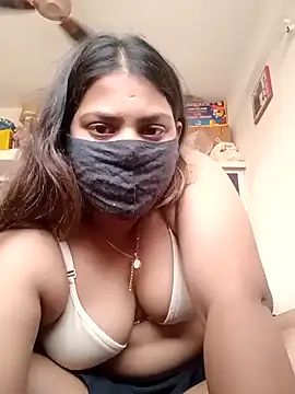 Snapshot of Hotmilfxox chatting on 12-18-24, 11:13 Hotmilfxox online show from 12-18-24, 11:13