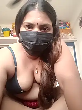 Snapshot of Hotmilfxox chatting on 12-20-24, 11:00 Hotmilfxox online show from 12-20-24, 11:00