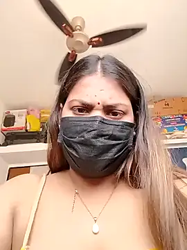 Snapshot of Hotmilfxox chatting on 01-25-25, 08:10 Hotmilfxox online show from 01-25-25, 08:10