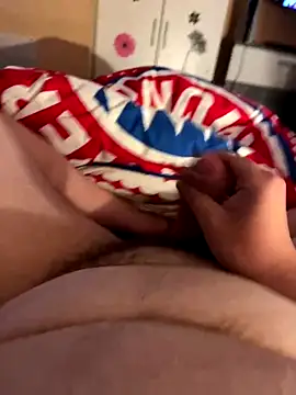 Snapshot of itzznick2005 chatting on 09-28-25, 04:56 itzznick2005 online show from 09-28-25, 04:56