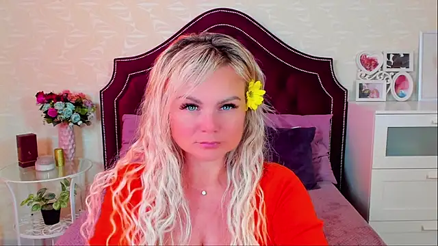 candy queeen online show from 03-22-25, 12:14