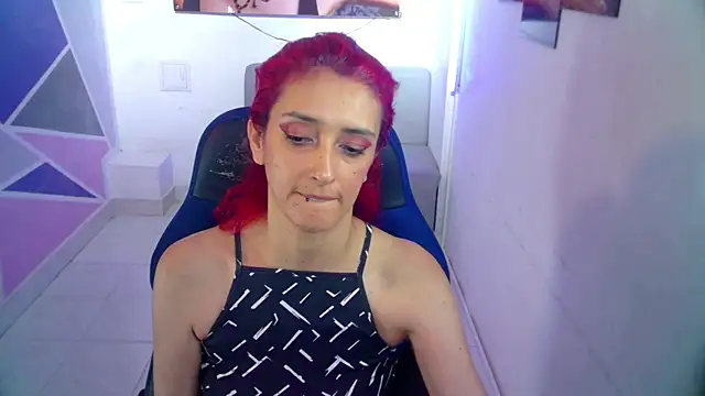 Snapshot of Ruby_Your_Milf chatting on 01-14-25, 11:27 Ruby Your Milf online show from 01-14-25, 11:27