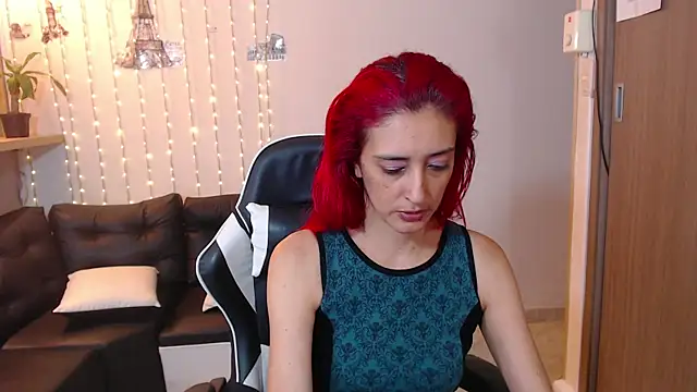 Snapshot of Ruby_Your_Milf chatting on 01-24-25, 02:49 Ruby Your Milf online show from 01-24-25, 02:49