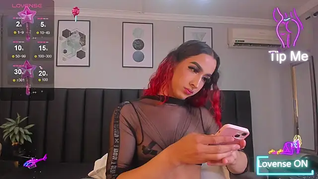 Snapshot of EIMY_BRIGHT chatting on 09-20-25, 03:40 EIMY BRIGHT online show from 09-20-25, 03:40