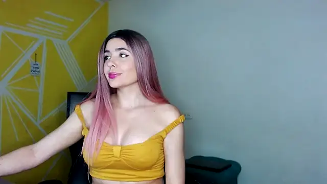 Nikolle Rouss online show from 12-04-24, 06:17