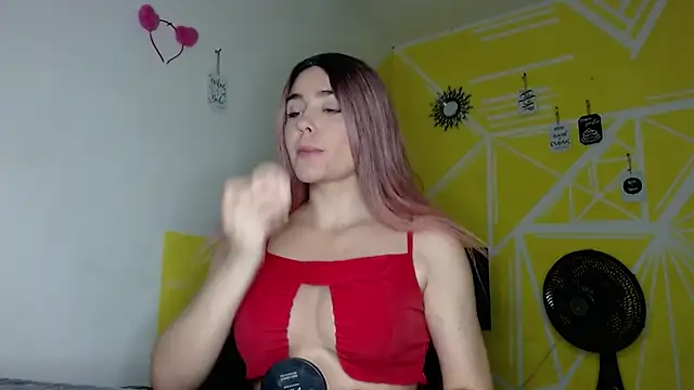 Nikolle Rouss online show from 10-16-25, 11:06