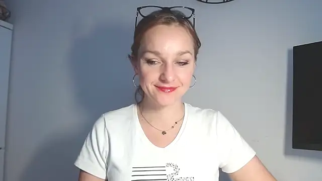 AliciaDesire online show from 02-18-26, 06:53