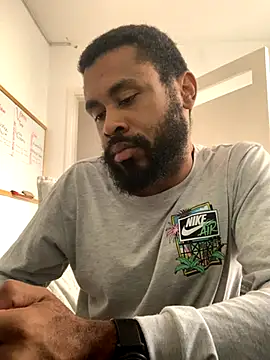 KaelMoreau online show from 10-09-25, 03:10