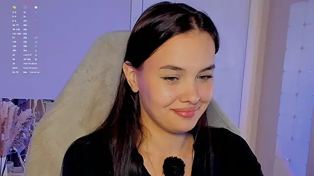 Snapshot of _Sweetie_ chatting on 10-09-25, 04:49 Sweetie online show from 10-09-25, 04:49