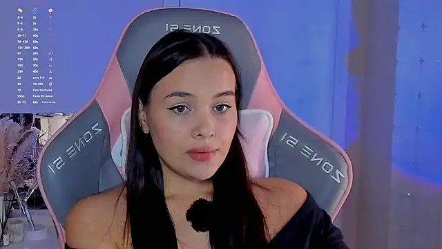 Snapshot of _Sweetie_ chatting on 11-10-25, 11:20 Sweetie online show from 11-10-25, 11:20