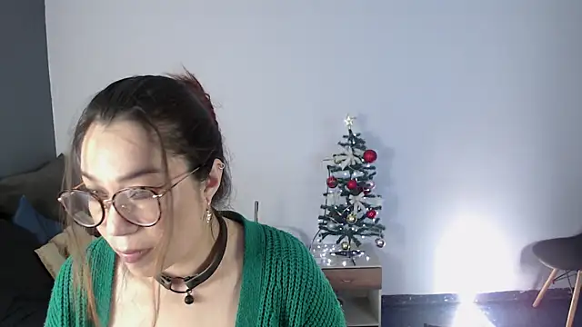 Miiaa wallace online show from 12-22-24, 01:00