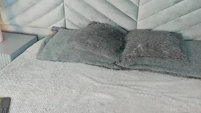 Ary thompson   online show from 12-14-24, 07:25