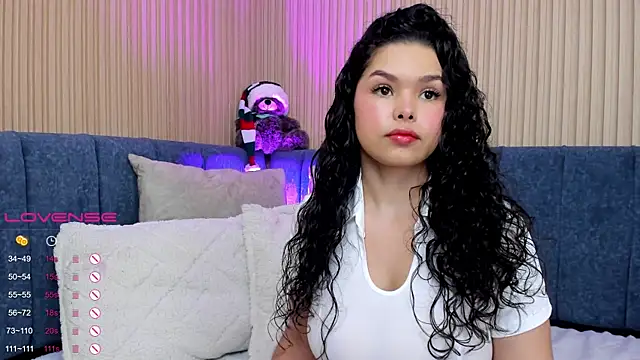Snapshot of angeline_teen chatting on 12-29-24, 01:17 angeline teen online show from 12-29-24, 01:17