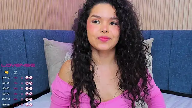 Snapshot of angeline_teen chatting on 01-17-25, 06:12 angeline teen online show from 01-17-25, 06:12