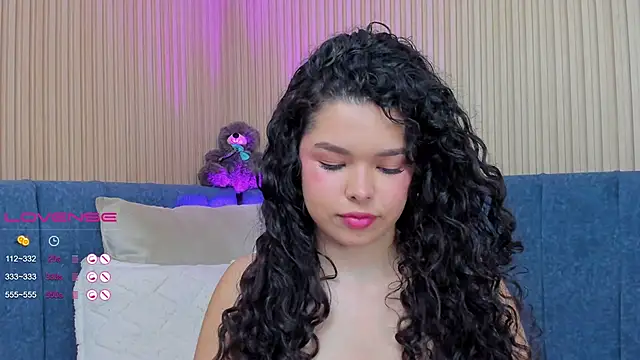 Snapshot of angeline_teen chatting on 01-20-25, 12:49 angeline teen online show from 01-20-25, 12:49