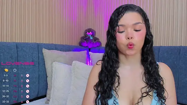 Snapshot of angeline_teen chatting on 02-04-25, 12:11 angeline teen online show from 02-04-25, 12:11
