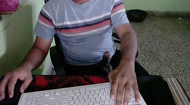 hornycharlie04 online show from 02-20-25, 11:53