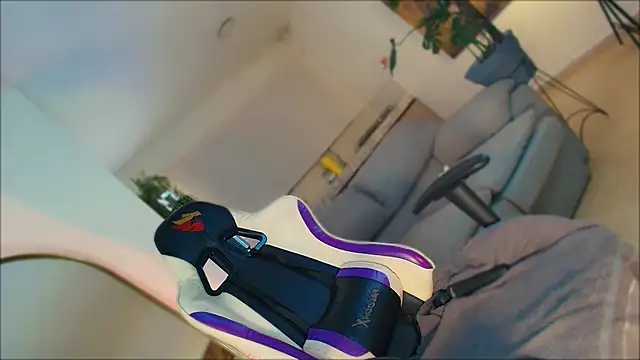  Miss Anna  online show from 10-22-25, 02:39