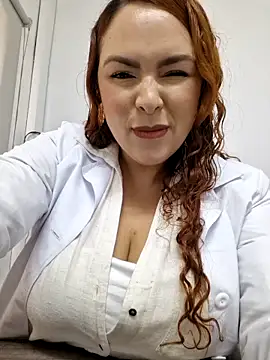 doctora-danna online show from 10-27-25, 02:21