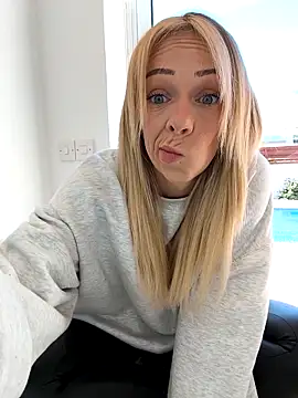 Lexa xoxo online show from 02-25-26, 08:02