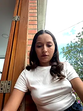 Snapshot of Penelope-Hot chatting on 10-31-25, 06:53 Penelope-Hot online show from 10-31-25, 06:53