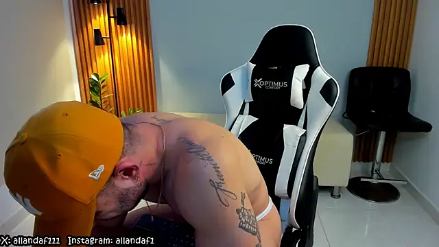 Snapshot of dafboy1 chatting on 01-28-25, 01:16 dafboy1 online show from 01-28-25, 01:16