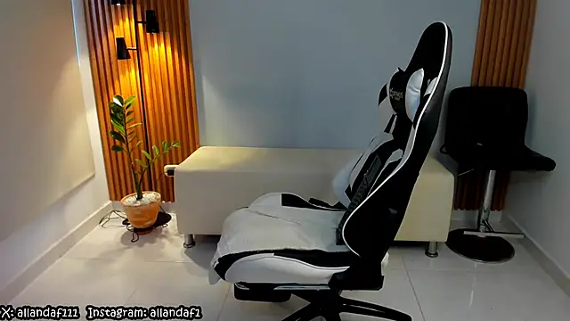 Snapshot of dafboy1 chatting on 01-28-25, 04:19 dafboy1 online show from 01-28-25, 04:19