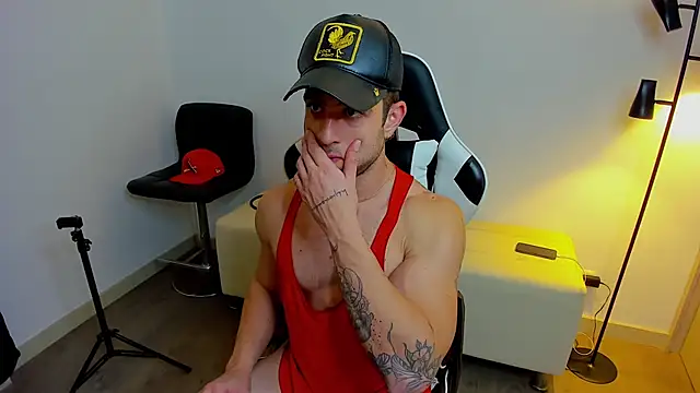 Snapshot of dafboy1 chatting on 11-20-25, 05:01 dafboy1 online show from 11-20-25, 05:01