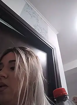 AdelinaJude online show from 09-26-25, 07:07