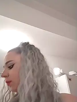 AdelinaJude online show from 02-20-26, 09:48