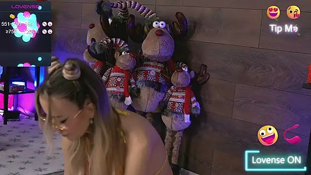 Snapshot of KylieJoyce chatting on 12-31-24, 03:34 KylieJoyce online show from 12-31-24, 03:34