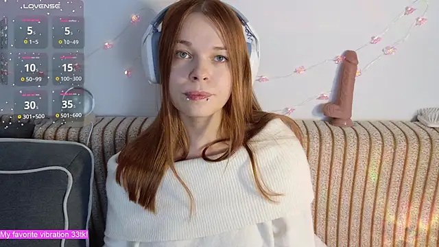 Snapshot of ValBae chatting on 11-29-25, 09:40 ValBae online show from 11-29-25, 09:40