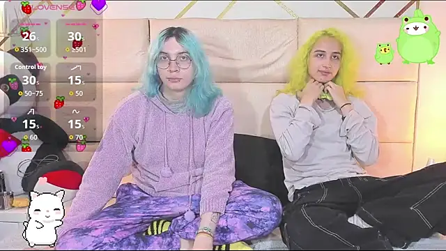 -kisa  online show from 10-19-25, 02:45