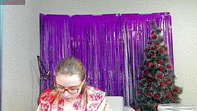 Snapshot of Seductive_She_Wolf chatting on 01-20-25, 05:59 Seductive She Wolf online show from 01-20-25, 05:59