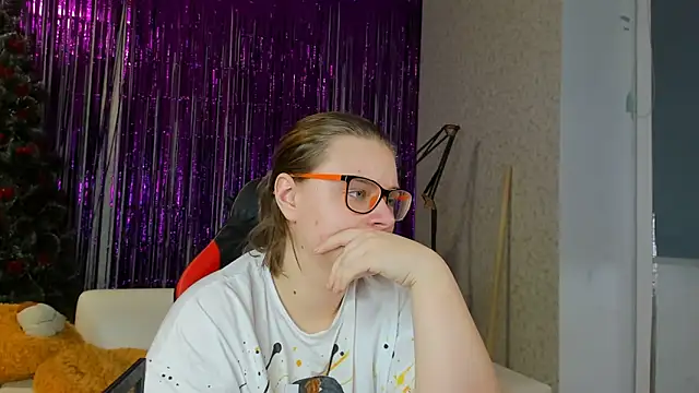 Snapshot of Seductive_She_Wolf chatting on 01-31-25, 06:25 Seductive She Wolf online show from 01-31-25, 06:25