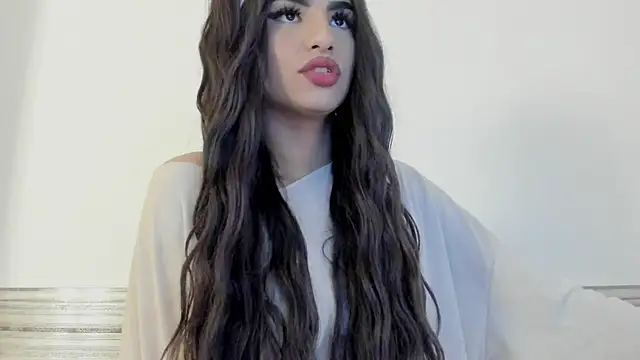 Snapshot of Sophia_Cambpell chatting on 02-04-26, 09:09 Sophia Cambpell online show from 02-04-26, 09:09