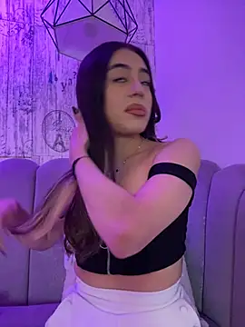 Snapshot of AbyThompson chatting on 10-10-25, 12:48 AbyThompson online show from 10-10-25, 12:48