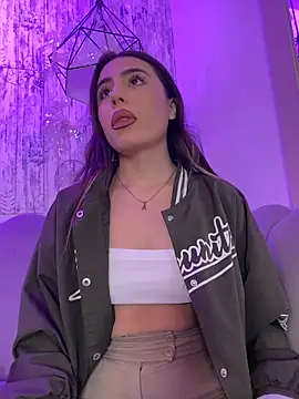 Snapshot of AbyThompson chatting on 11-17-25, 02:23 AbyThompson online show from 11-17-25, 02:23