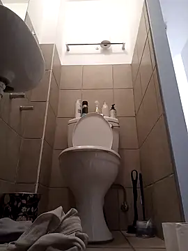 Snapshot of blackcock0301 chatting on 02-10-25, 08:42 blackcock0301 online show from 02-10-25, 08:42